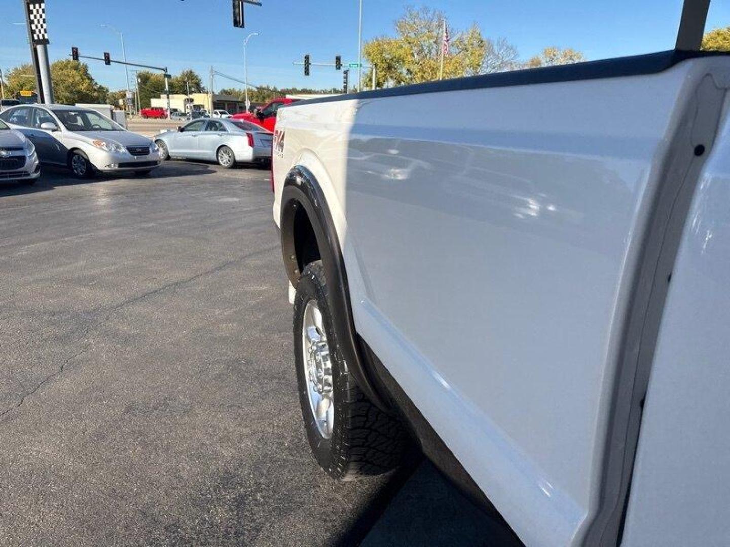 2015 White Platinum Metallic Tri-Coat Ford F-250 Lariat (1FT7W2BT5FE) with an Power Stroke 6.7L Biodiesel Turbo V8 440hp 860ft. engine, Automatic transmission, located at 25355 Eames Street, Channahon, IL, 60410, (815) 467-1807, 41.429108, -88.228432 - Photo#11