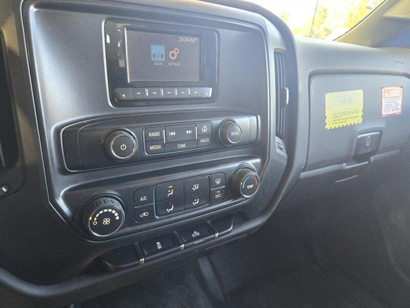 2015 White Chevrolet Silverado 3500 Work Truck (1GB3CYCGXFF) with an 6.0L V8 322hp 380ft. lbs. engine, Automatic transmission, located at 25355 Eames Street, Channahon, IL, 60410, (815) 467-1807, 41.429108, -88.228432 - Photo#17