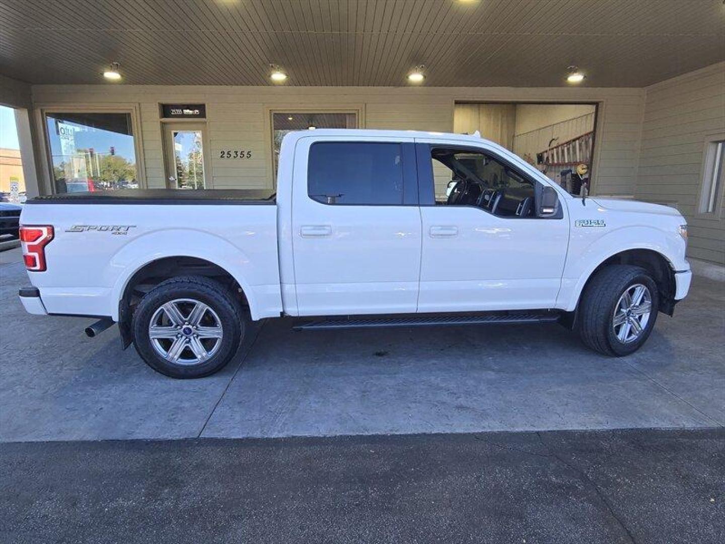 2018 Oxford White Ford F-150 XLT (1FTEW1EG4JF) with an EcoBoost 3.5L Twin Turbo V6 375hp 470ft. lbs. engine, Automatic transmission, located at 25355 Eames Street, Channahon, IL, 60410, (815) 467-1807, 41.429108, -88.228432 - Photo#2