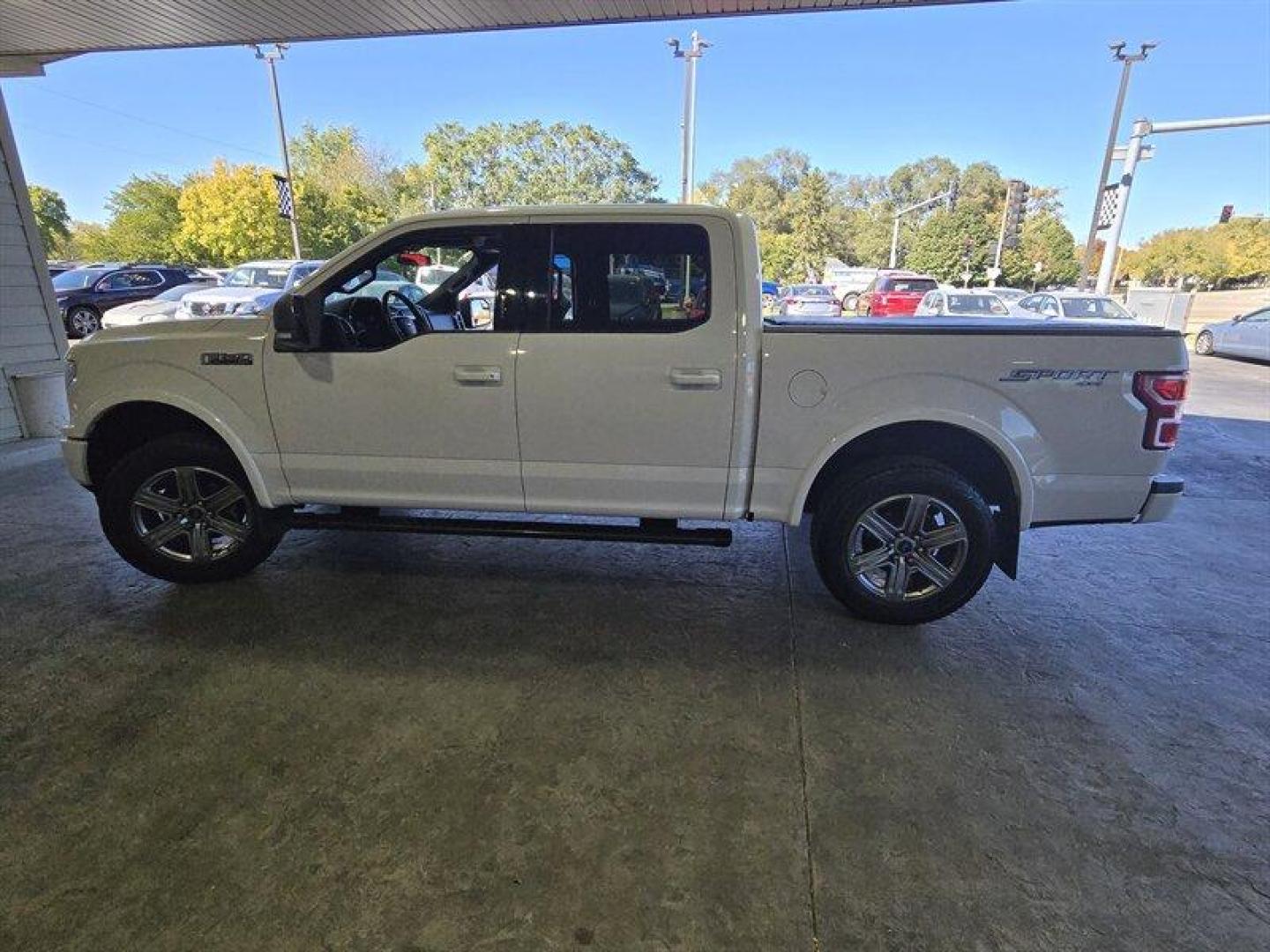 2018 Oxford White Ford F-150 XLT (1FTEW1EG4JF) with an EcoBoost 3.5L Twin Turbo V6 375hp 470ft. lbs. engine, Automatic transmission, located at 25355 Eames Street, Channahon, IL, 60410, (815) 467-1807, 41.429108, -88.228432 - Photo#8