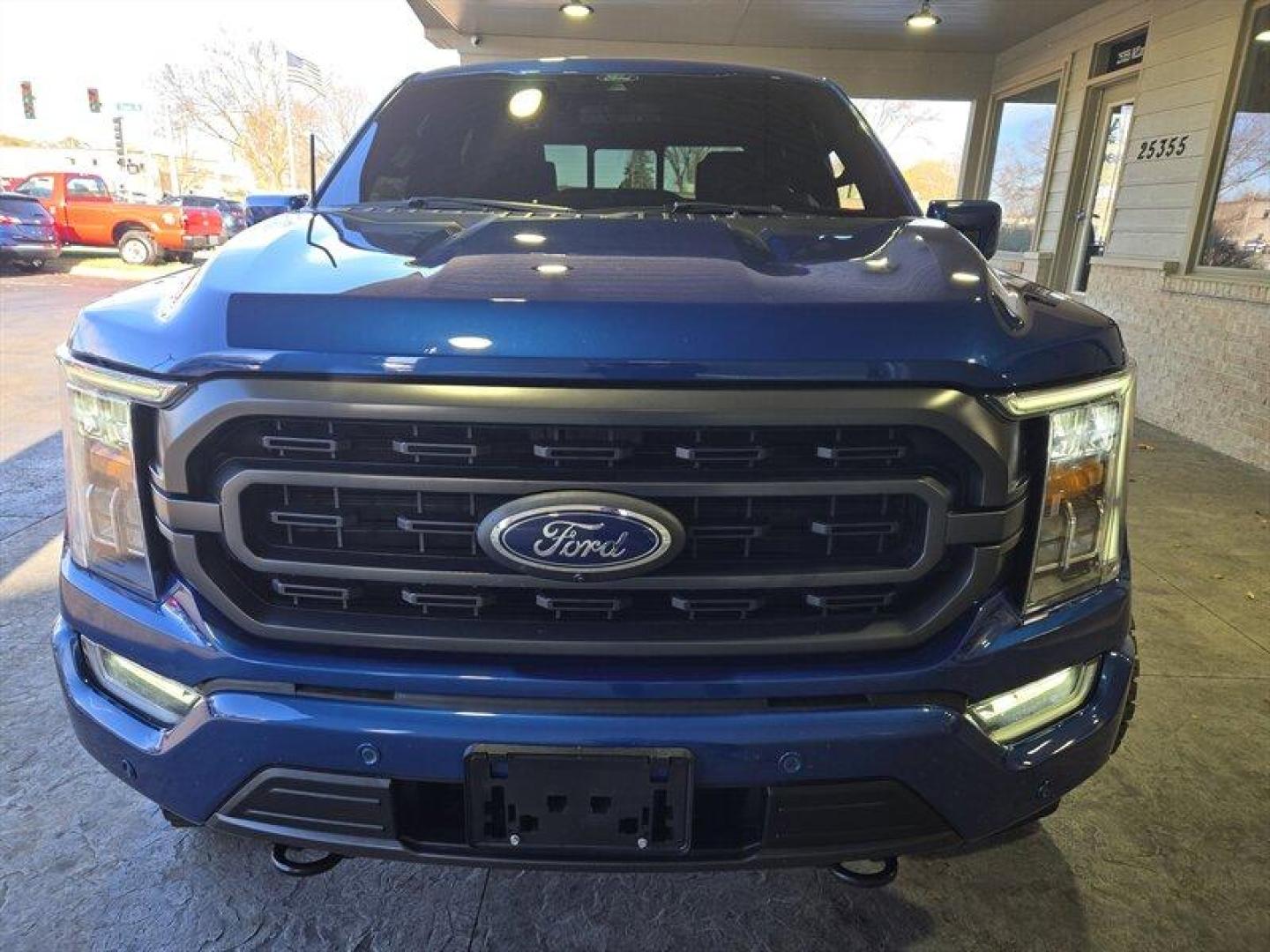 2022 Antimatter Blue Ford F-150 XLT (1FTFW1E8XNF) with an EcoBoost 3.5L Twin Turbo V6 400hp 500ft. lbs. engine, Automatic transmission, located at 25355 Eames Street, Channahon, IL, 60410, (815) 467-1807, 41.429108, -88.228432 - Introducing the all-new 2022 Ford F-150 XLT, a true powerhouse with a heart-pumping EcoBoost 3.5L Twin Turbo V6 engine that delivers an astonishing 400 horsepower and 500ft. lbs of torque. Get ready to experience a ride like never before, with unmatched performance and power that leaves the competit - Photo#10