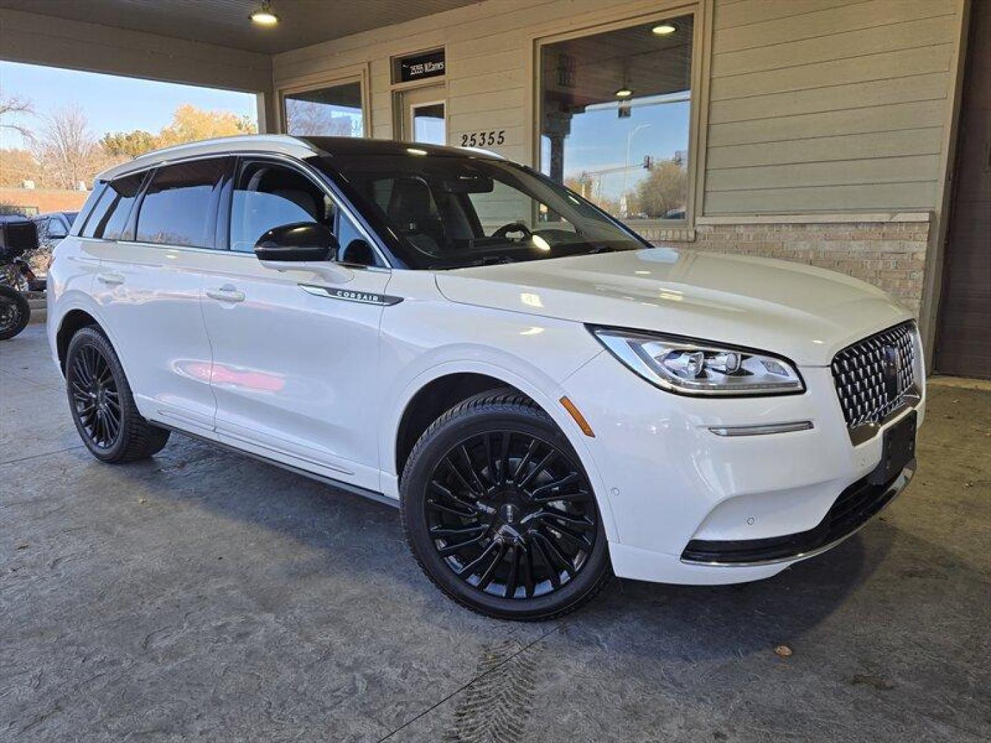 2020 Pristine White Lincoln Corsair Reserve (5LMCJ2DH0LU) with an 2.3L Turbo I4 280hp 310ft. lbs. engine, Automatic transmission, located at 25355 Eames Street, Channahon, IL, 60410, (815) 467-1807, 41.429108, -88.228432 - Introducing the 2020 Lincoln Corsair Reserve! This luxurious SUV is the perfect combination of power and style. Powered by a 2.3L Turbo I4 engine producing 280 horsepower and 310ft. lbs. of torque, this SUV is ready to take you on any adventure you desire. The Pristine White exterior of the Lincol - Photo#0