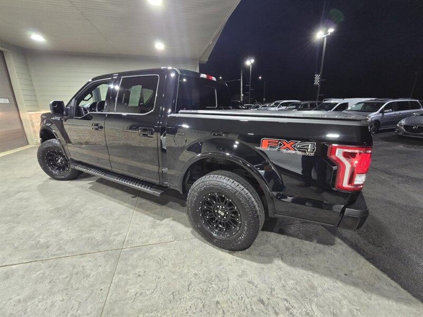 2017 Shadow Black Ford F-150 XLT (1FTEW1EF1HF) with an 5.0L Flex Fuel V8 385hp 387ft. lbs. engine, Automatic transmission, located at 25355 Eames Street, Channahon, IL, 60410, (815) 467-1807, 41.429108, -88.228432 - Introducing the 2017 Ford F-150 XLT, the powerhouse of all trucks! This beast is equipped with a 5.0L Flex Fuel V8 engine that delivers a whopping 385 horsepower and 387ft. lbs. of torque, making it the ultimate choice for all your heavy-duty needs. The exterior of this truck comes in a sleek and s - Photo#7