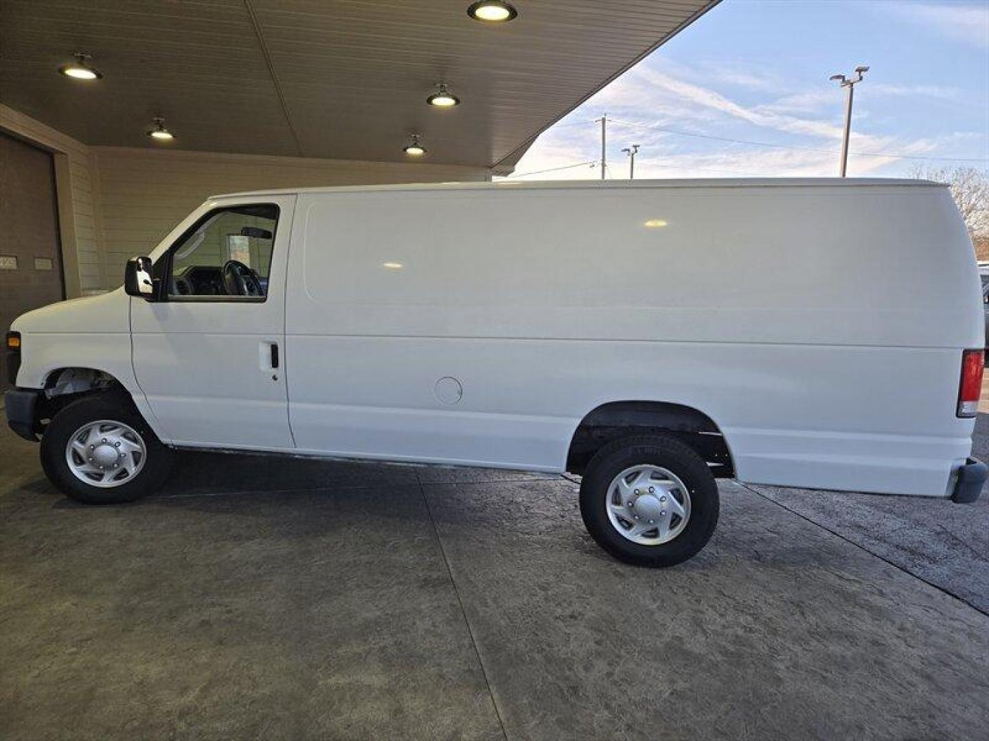 2013 Oxford White Ford Commercial (1FTNS1EW3DD) with an Triton 4.6L Flex Fuel V8 225hp 286ft. lbs. engine, Automatic transmission, located at 25355 Eames Street, Channahon, IL, 60410, (815) 467-1807, 41.429108, -88.228432 - ** HARD TO FIND EXTENDED AND ONLY 5,000 MILES. ** This 2013 Ford E-150 boasts a powerful Triton 4.6L Flex Fuel V8 engine, capable of producing 225 horsepower and 286 ft. lbs. of torque. With its low mileage of less than 6,000 miles and averaging less than 1,000 miles per year, this vehicle is in exc - Photo#7