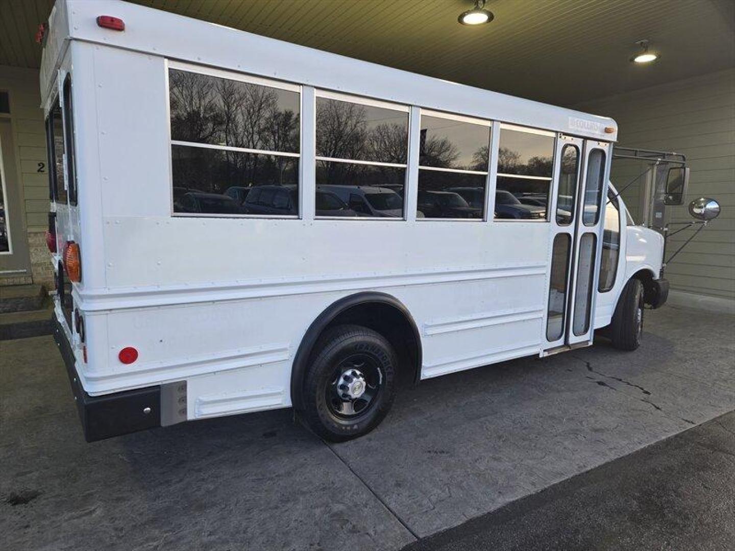 2007 White Chevrolet Express Work Van Cutaway (1GBHG31V171) , Automatic transmission, located at 25355 Eames Street, Channahon, IL, 60410, (815) 467-1807, 41.429108, -88.228432 - ** COLLINS 15 PASSENGER BUS. ** This 2007 Chevrolet Express is a great choice for anyone in need of a reliable and spacious vehicle. With a sleek white exterior and a clean gray interior, this van is both stylish and practical. The low mileage of less than 44,000 miles makes this vehicle an excellen - Photo#3