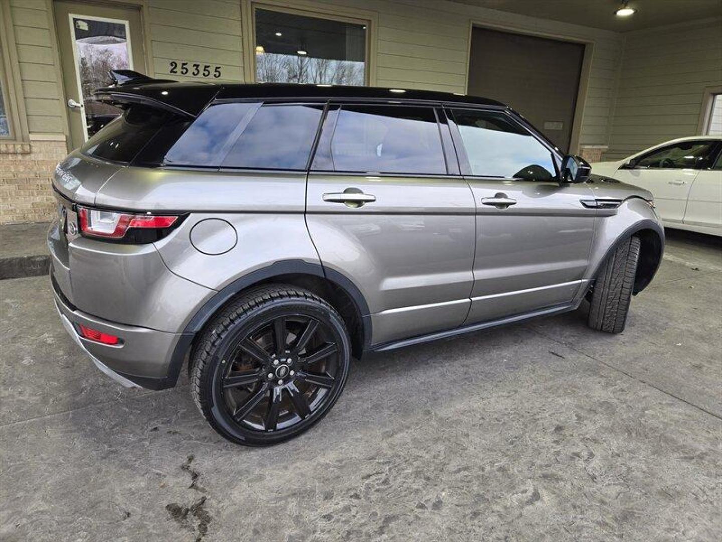 2018 Corris Grey Metallic Land Rover Range Rover Evoque HSE Dynamic (SALVD2SX1JH) with an 2.0L Turbo I4 286hp 295ft. lbs. engine, Automatic transmission, located at 25355 Eames Street, Channahon, IL, 60410, (815) 467-1807, 41.429108, -88.228432 - Introducing the beast on the road - the 2018 Land Rover Range Rover Evoque HSE Dynamic! This stunning vehicle is powered by a 2.0L Turbo I4 engine that delivers an impressive 286hp and 295ft. lbs. of torque. With less than 51,000 miles on the odometer, this ride has been averaging less than 8,000 mi - Photo#3