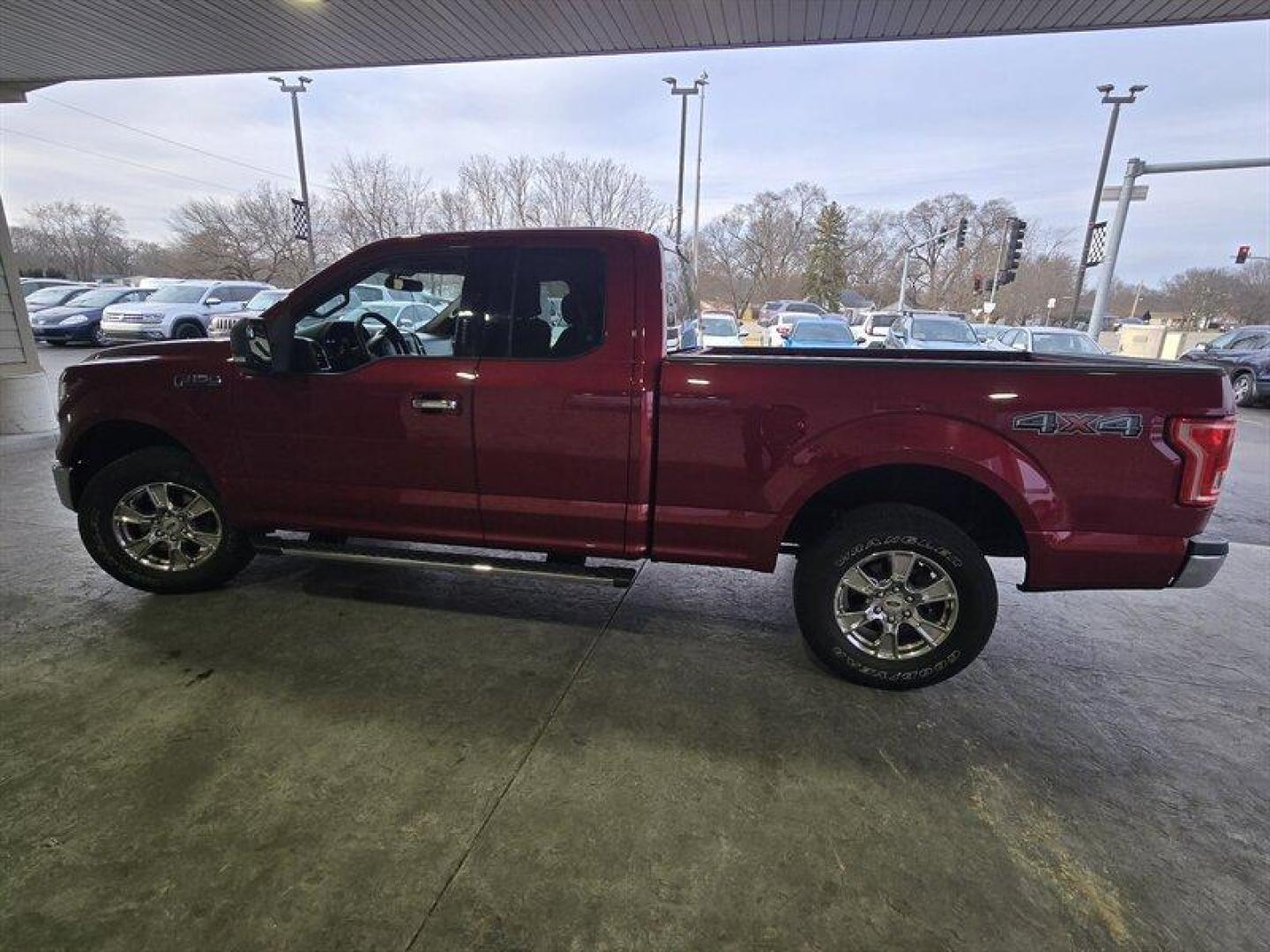 2016 Race Red Ford F-150 XLT (1FTEX1E81GF) with an 3.5L Flex Fuel V6 282hp 253ft. lbs. engine, Automatic transmission, located at 25355 Eames Street, Channahon, IL, 60410, (815) 467-1807, 41.429108, -88.228432 - Oh, honey, have you seen the 2016 Ford F-150 XLT? This beast is powered by a 3.5L Flex Fuel V6 engine that delivers a whopping 282 horsepower and 253 foot-pounds of torque. You'll feel like the king of the road when you get behind the wheel of this bad boy. Let's talk about the exterior, shall we? - Photo#5