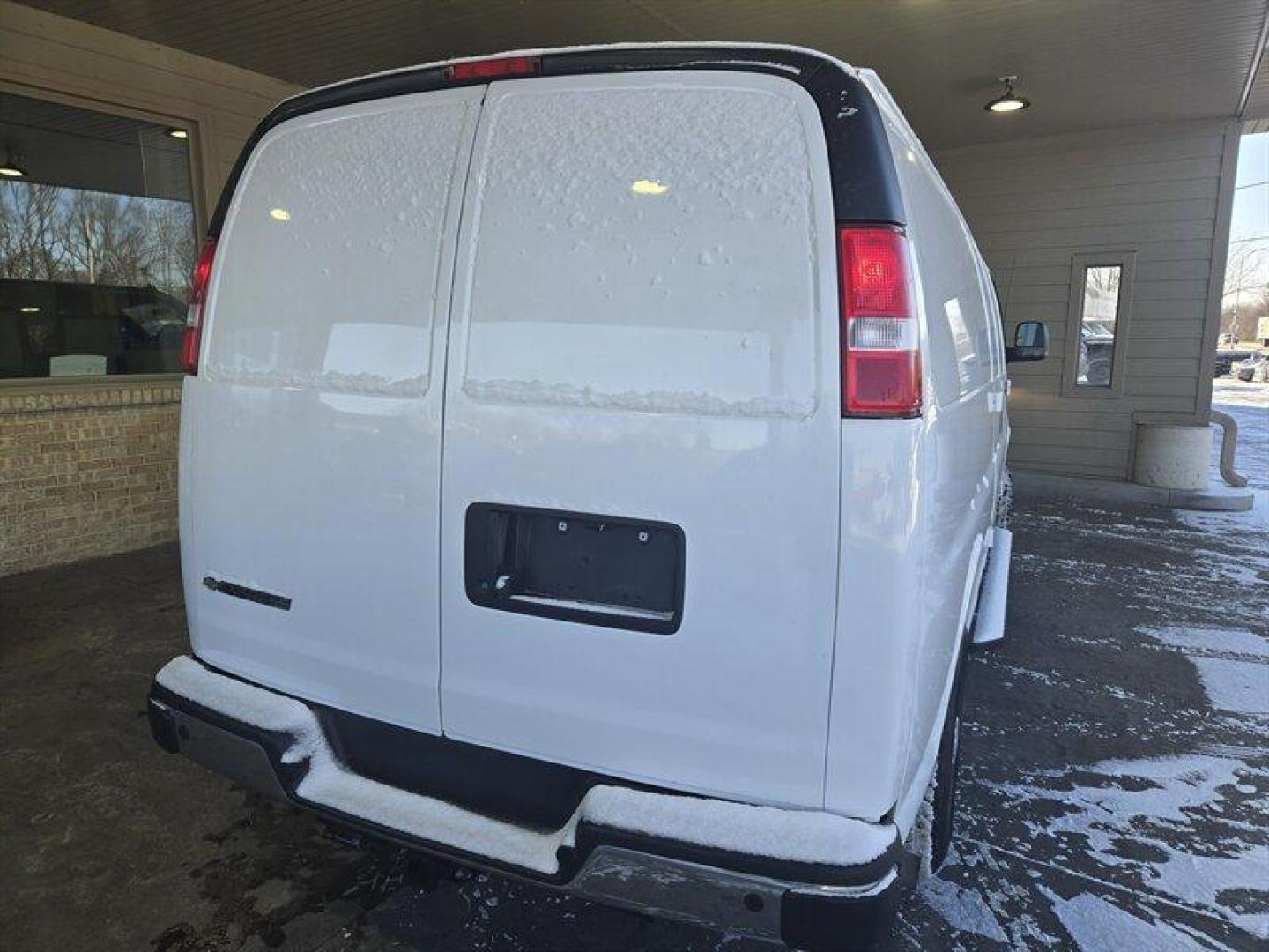 2021 Summit White Chevrolet Express Work Van Cargo (1GCWGBF7XM1) with an 6.6L V8 401hp 464ft. lbs. engine, Automatic transmission, located at 25355 Eames Street, Channahon, IL, 60410, (815) 467-1807, 41.429108, -88.228432 - Introducing the 2021 Chevrolet Express 2500, a versatile full-sized cargo van perfect for any commercial or personal use. This vehicle is powered by a robust 6.6L V8 engine, producing 401 horsepower and 464 foot-pounds of torque, providing ample power to tackle any job. The factory default feature - Photo#5